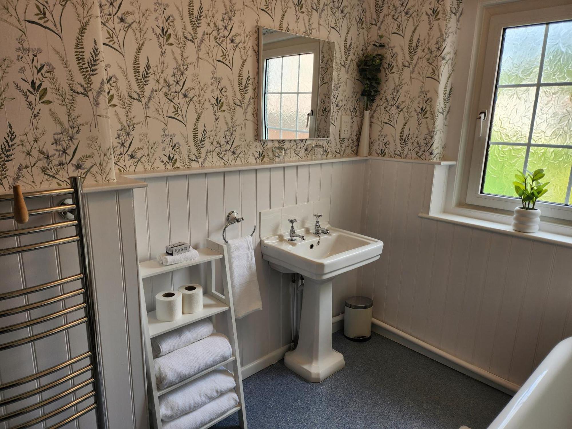 Hillarnias Tearoom And B&B Shaftesbury Exteriör bild